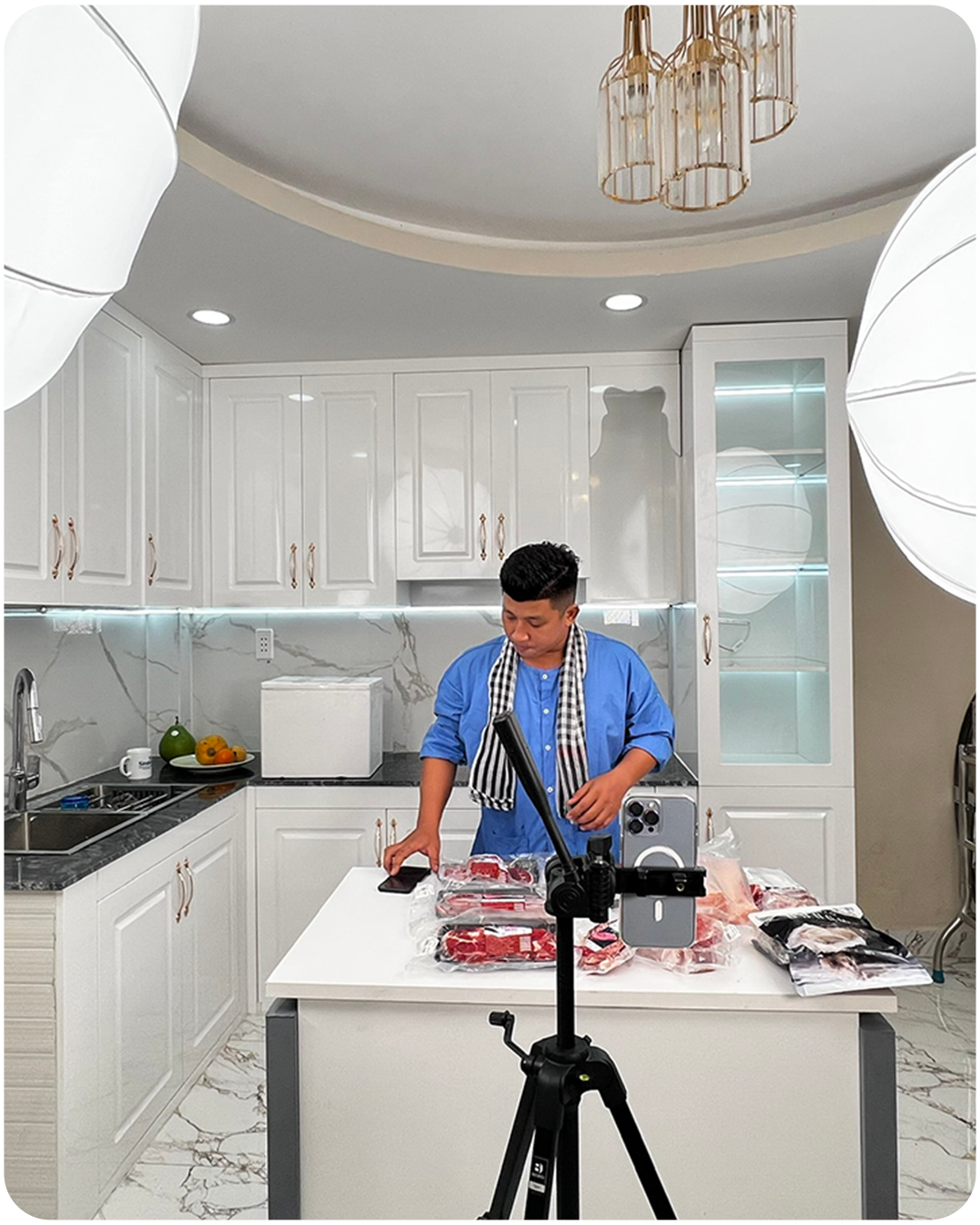 Studio Livestream Chuyên Nghiệp - MG Agency Background